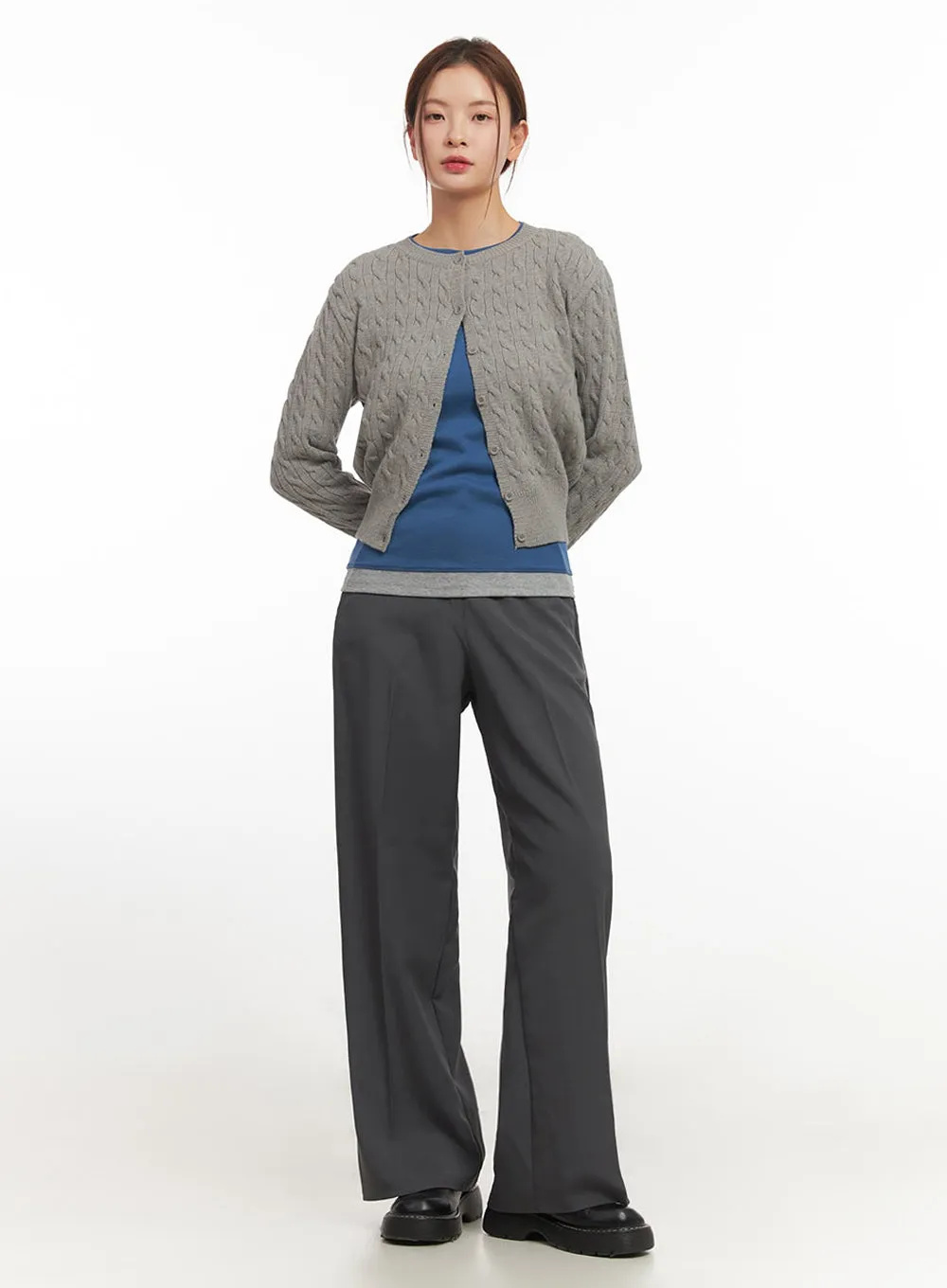 Cable-Knit Buttoned Cardigan IM524