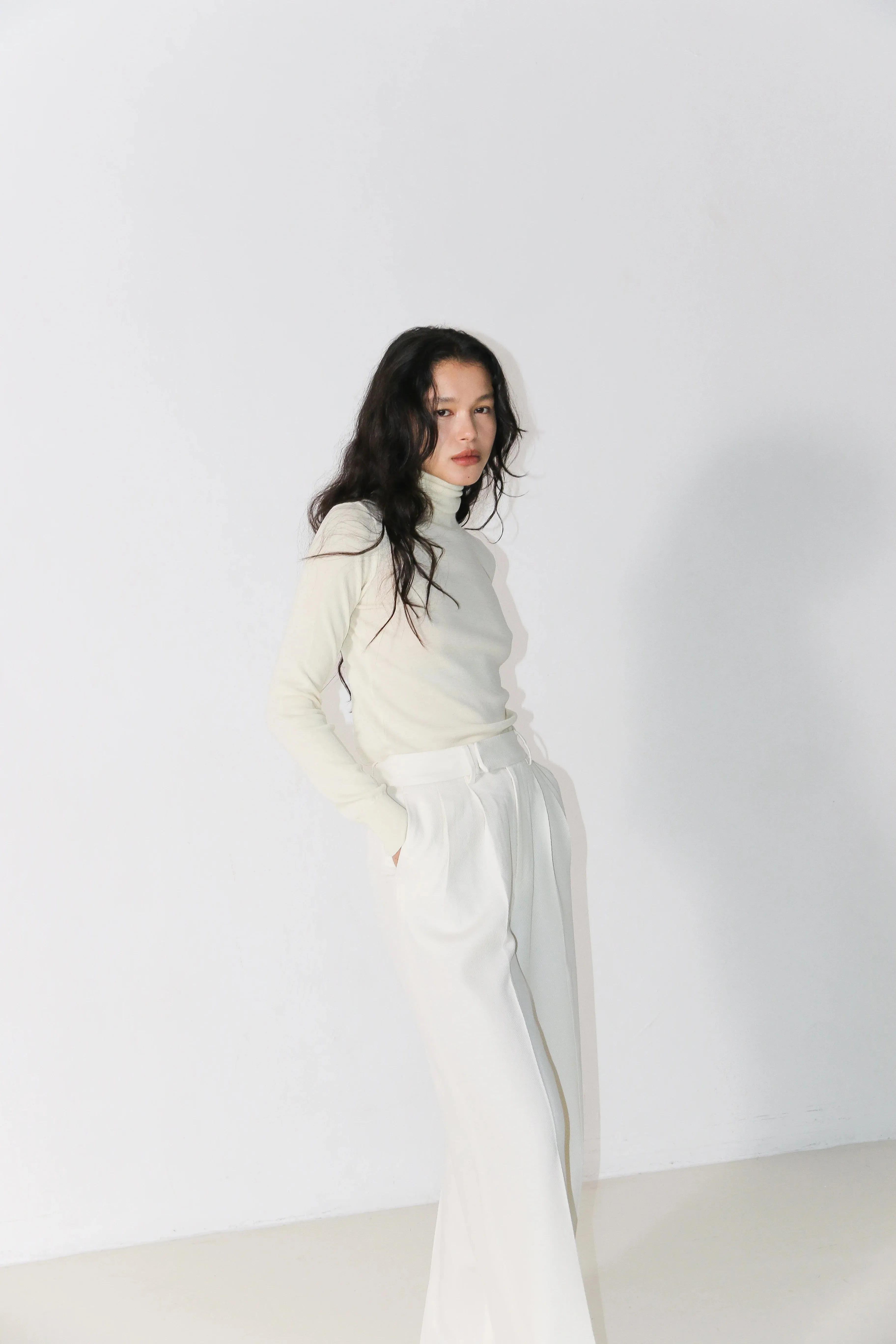 Merino Turtle Neck Knit Cream