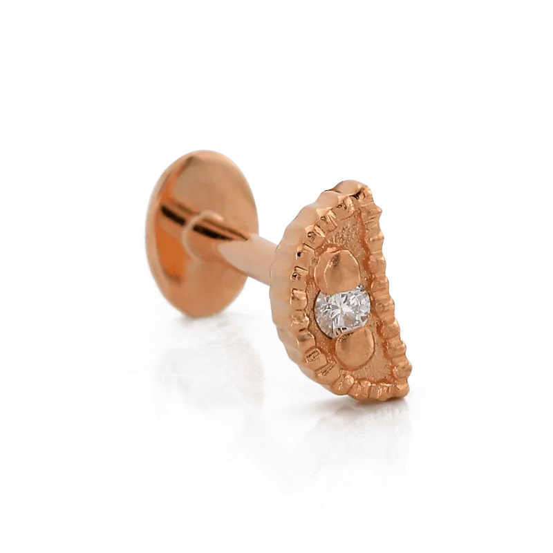 Ribbed Relic Crescent