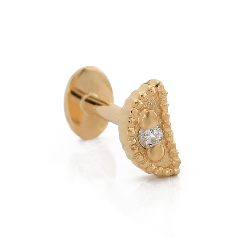 Ribbed Relic Crescent